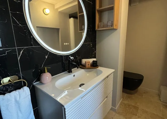 Сasa de vacaciones Charmante Maisonnette A *